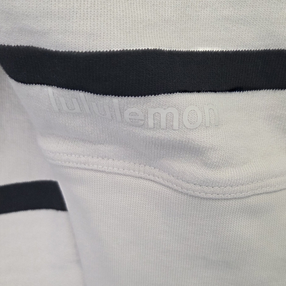 Lululemon Perfectly Oversized Cropped Crew Women’s Size 4 Striped Sweatshirt - Picture 4 of 5